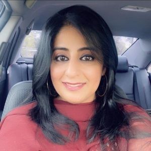 Meet your Posher, Sadia